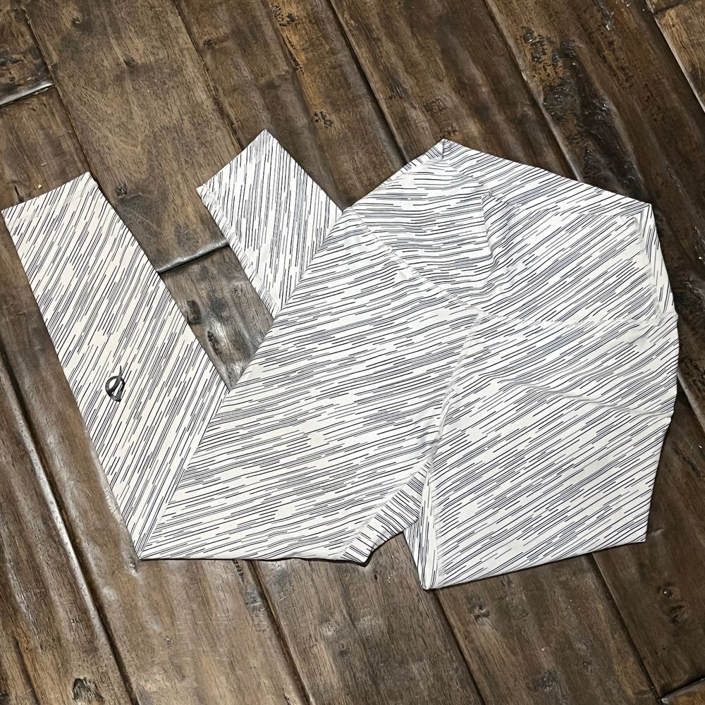 P'tula White Black Striped Athletic Leggings Workout Yoga Running Pants Medium